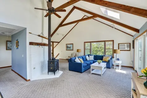 12 Lobsterville Road Aquinnah MA 02535