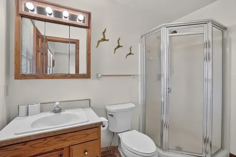 12 Lobsterville Road Aquinnah MA 02535