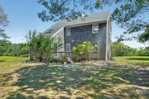 12 Lobsterville Road Aquinnah MA 02535