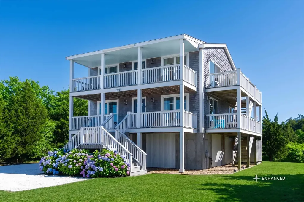 28 Beach Road Oak Bluffs MA 02557