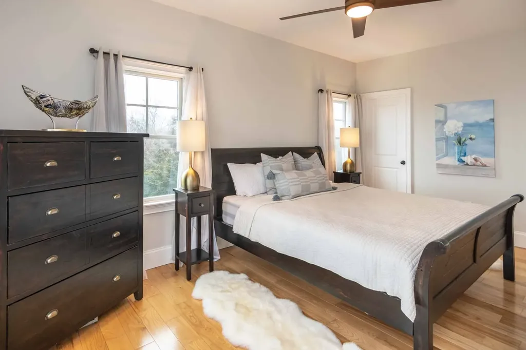 28 Beach Road Oak Bluffs MA 02557