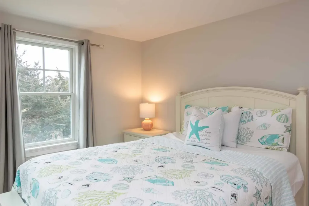 28 Beach Road Oak Bluffs MA 02557