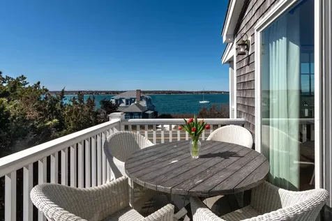 28 Beach Road Oak Bluffs MA 02557