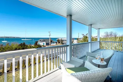28 Beach Road Oak Bluffs MA 02557