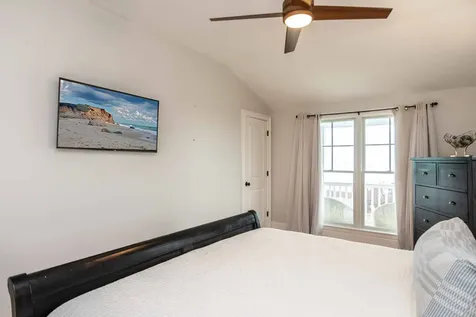 28 Beach Road Oak Bluffs MA 02557