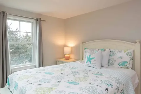 28 Beach Road Oak Bluffs MA 02557