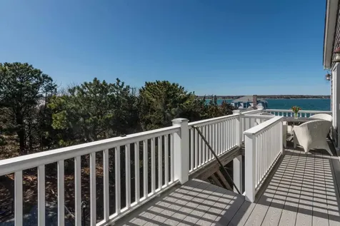 28 Beach Road Oak Bluffs MA 02557