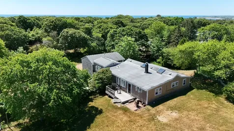8 Rumpus Ridge Chilmark MA 02535
