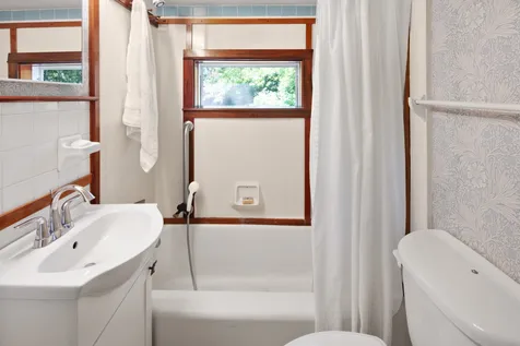 8 Rumpus Ridge Chilmark MA 02535