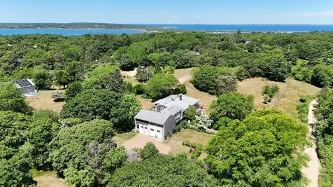8 Rumpus Ridge Chilmark MA 02535