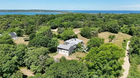 8 Rumpus Ridge Chilmark MA 02535