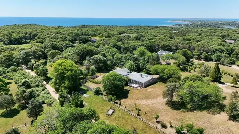 8 Rumpus Ridge Chilmark MA 02535