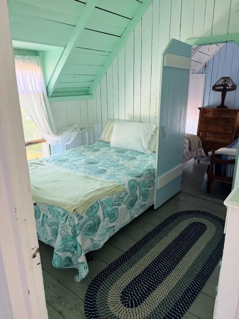 8 Pequot Avenue Oak Bluffs MA 02557