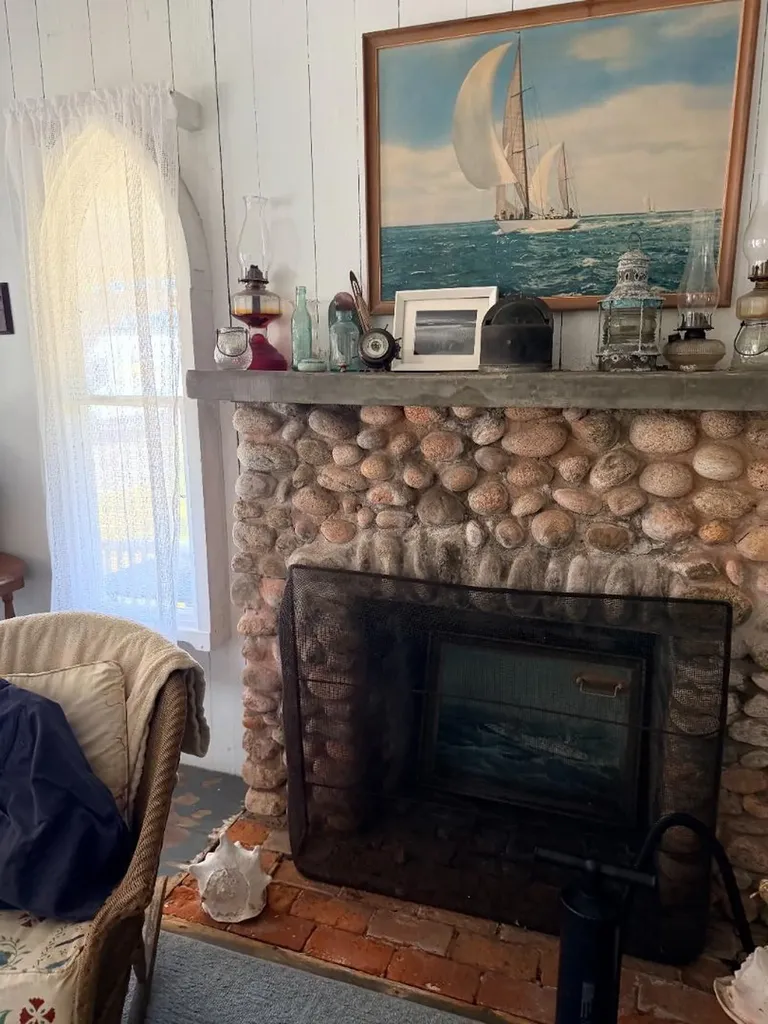 8 Pequot Avenue Oak Bluffs MA 02557