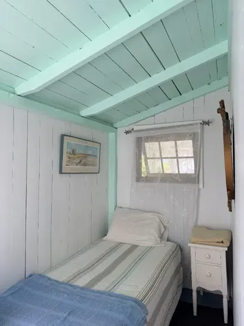 8 Pequot Avenue Oak Bluffs MA 02557