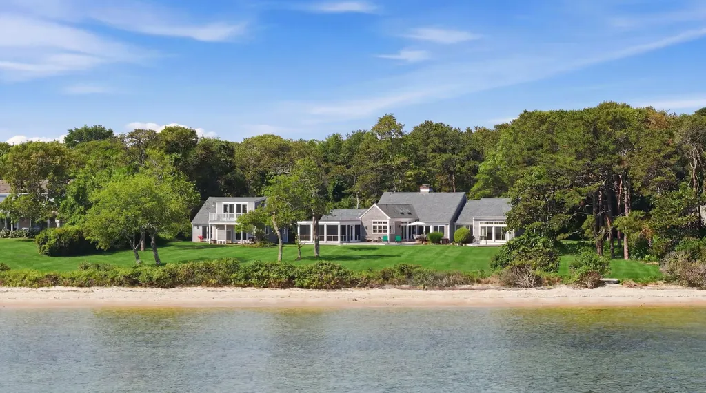 91 Plantingfield Way Edgartown MA 02539