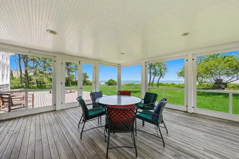 91 Plantingfield Way Edgartown MA 02539