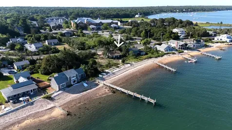 11 Beach Road Oak Bluffs MA 02557