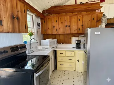 11 Beach Road Oak Bluffs MA 02557