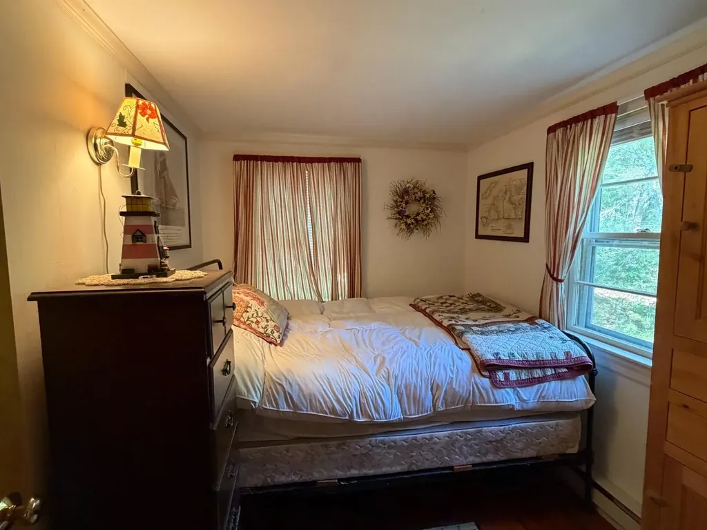 60R Carol Lane Oak Bluffs MA 02557