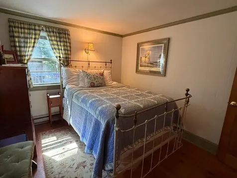 60R Carol Lane Oak Bluffs MA 02557