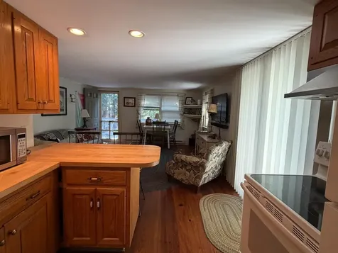 60R Carol Lane Oak Bluffs MA 02557