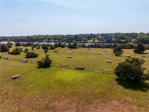 131 Pond View Farm Road West Tisbury MA 02575