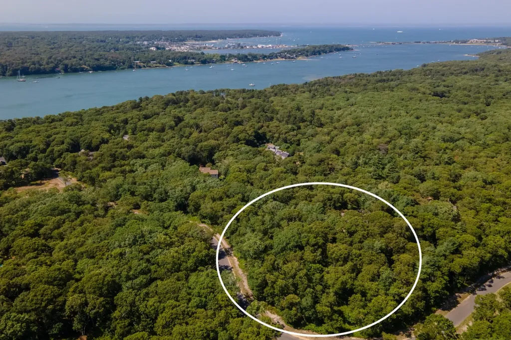 30 Double Ox Road Oak Bluffs MA 02557