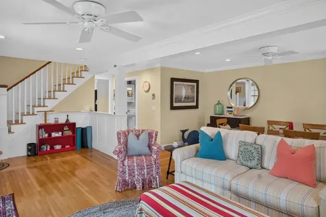 51 Davis Street Vineyard Haven MA 02568