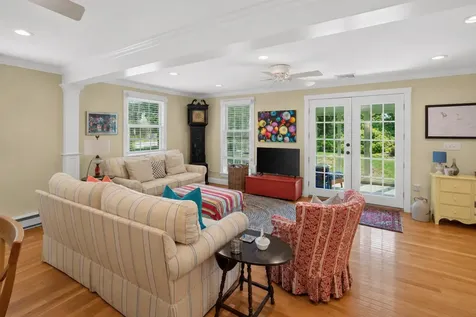 51 Davis Street Vineyard Haven MA 02568