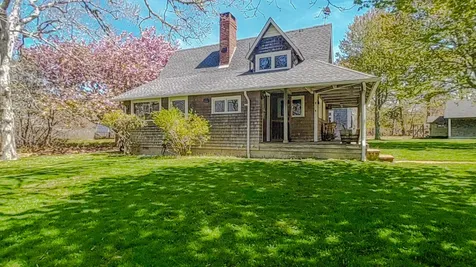 2 Old Poucha Road Edgartown MA 02539
