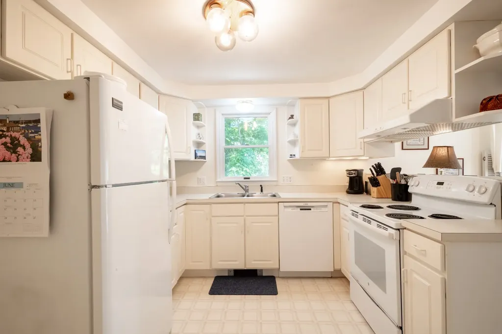 72 Moonstone Way Vineyard Haven MA 02568