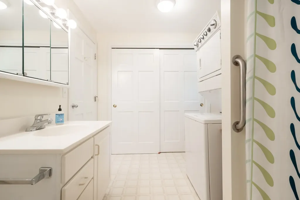 72 Moonstone Way Vineyard Haven MA 02568
