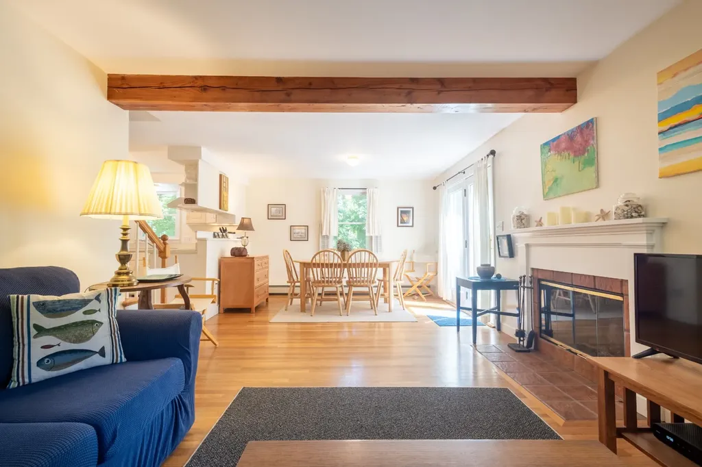 72 Moonstone Way Vineyard Haven MA 02568