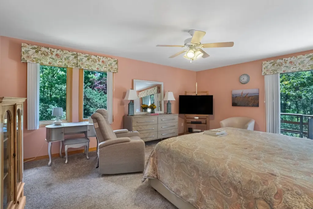 18 Puritan Drive Oak Bluffs MA 02557