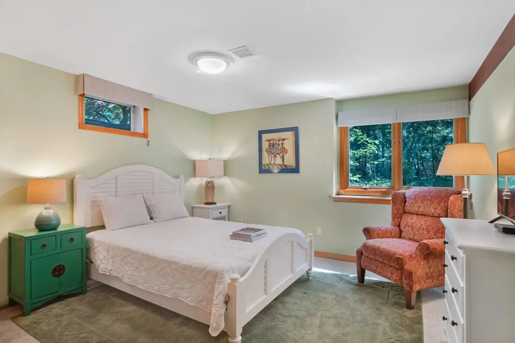 18 Puritan Drive Oak Bluffs MA 02557