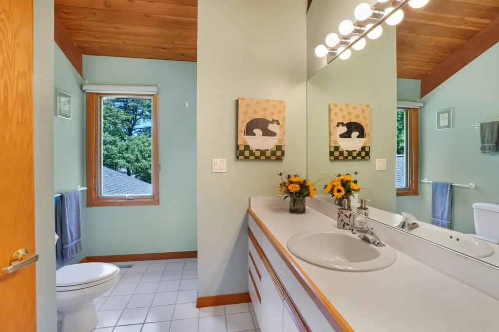 18 Puritan Drive Oak Bluffs MA 02557