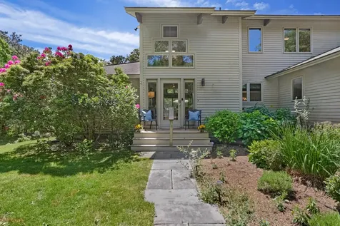 18 Puritan Drive Oak Bluffs MA 02557
