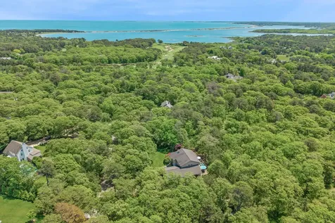 18 Puritan Drive Oak Bluffs MA 02557