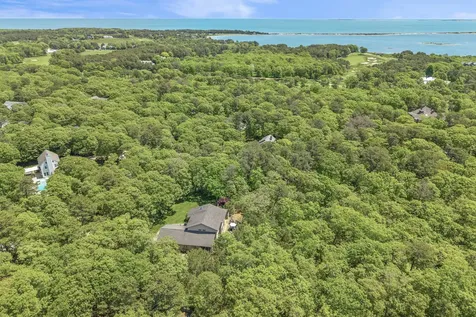 18 Puritan Drive Oak Bluffs MA 02557