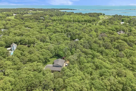 18 Puritan Drive Oak Bluffs MA 02557