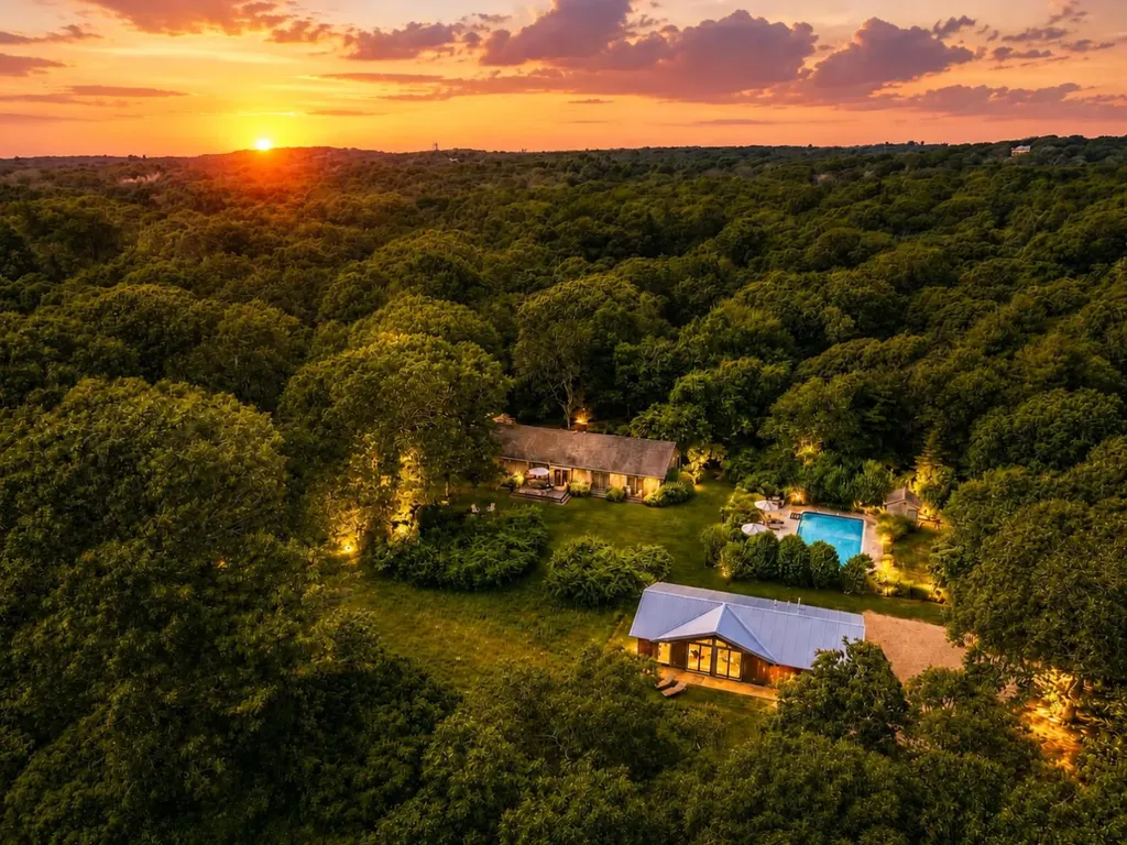 31 Josiah Sachem Way West Tisbury MA 02575