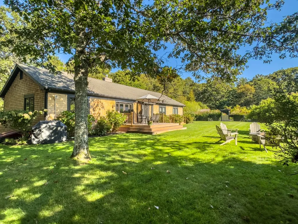 31 Josiah Sachem Way West Tisbury MA 02575