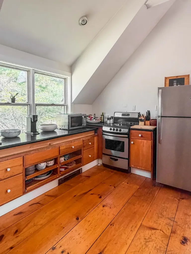 31 Josiah Sachem Way West Tisbury MA 02575