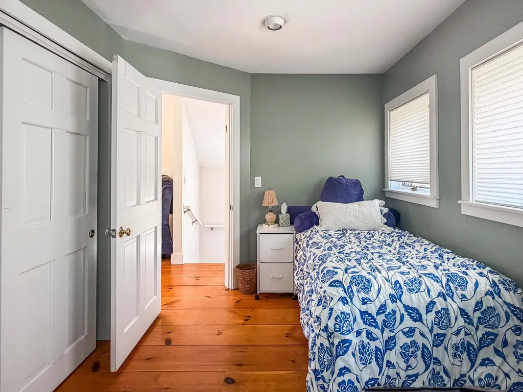 31 Josiah Sachem Way West Tisbury MA 02575