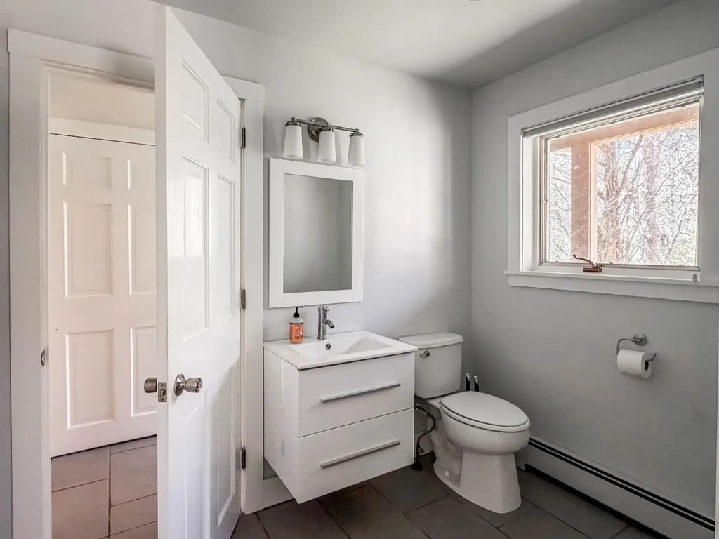 31 Josiah Sachem Way West Tisbury MA 02575