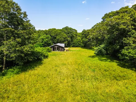 31 Josiah Sachem Way West Tisbury MA 02575