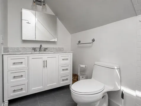 31 Josiah Sachem Way West Tisbury MA 02575