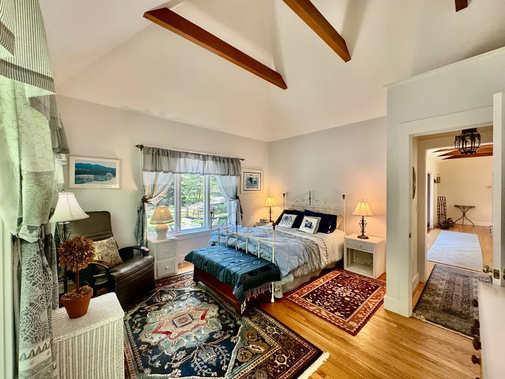 64 Christiantown Road West Tisbury MA 02575