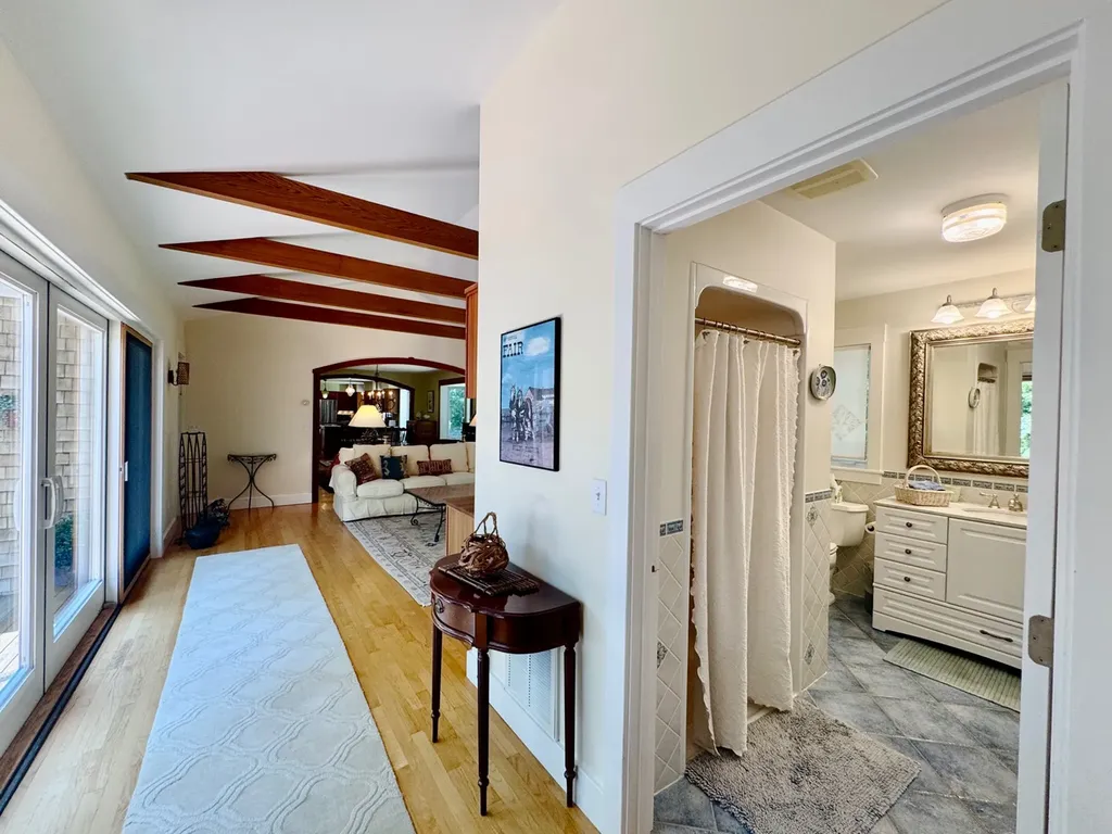 64 Christiantown Road West Tisbury MA 02575